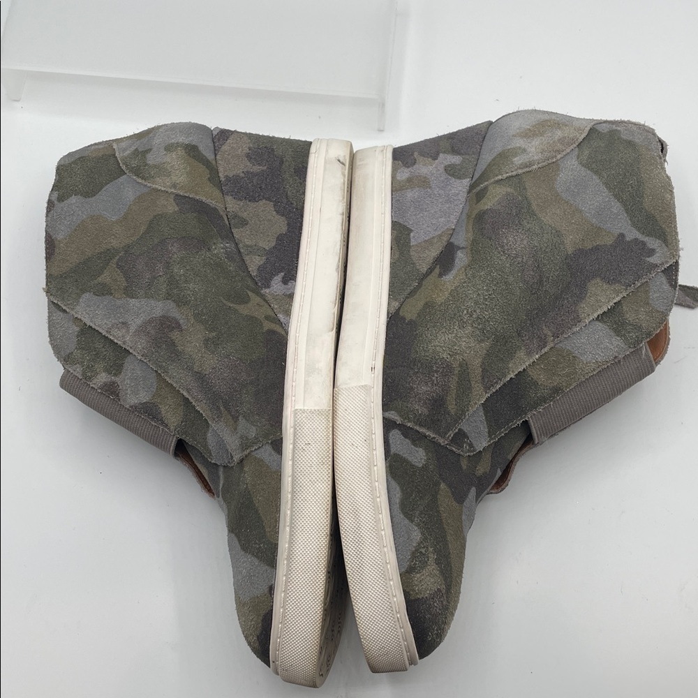 Linea Paolo Felicia suede gray camo Hidden wedge bootie sneaker size 8 - Picture 7 of 9